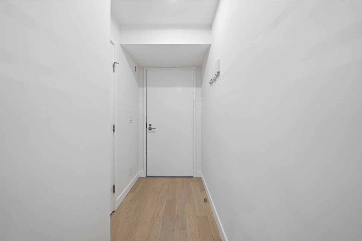 Laundry Room Photo of 2506 1480 Howe Street, Vancouver, BC