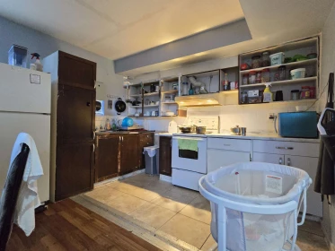 Basement Recreation Room Photo of 12984 64 Avenue, Surrey, BC