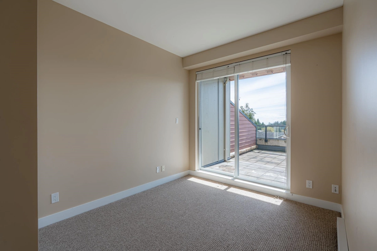 Bedroom 2 Photo of 208 875 Gibsons Way, Gibsons, BC