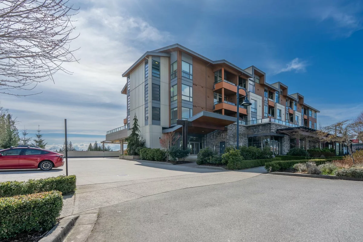 Hot Tub / Spa Photo of 208 875 Gibsons Way, Gibsons, BC