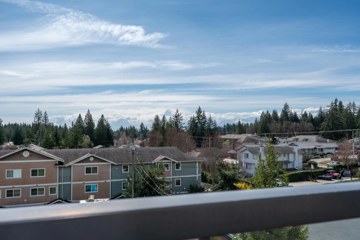 Office / Den Photo of 208 875 Gibsons Way, Gibsons, BC