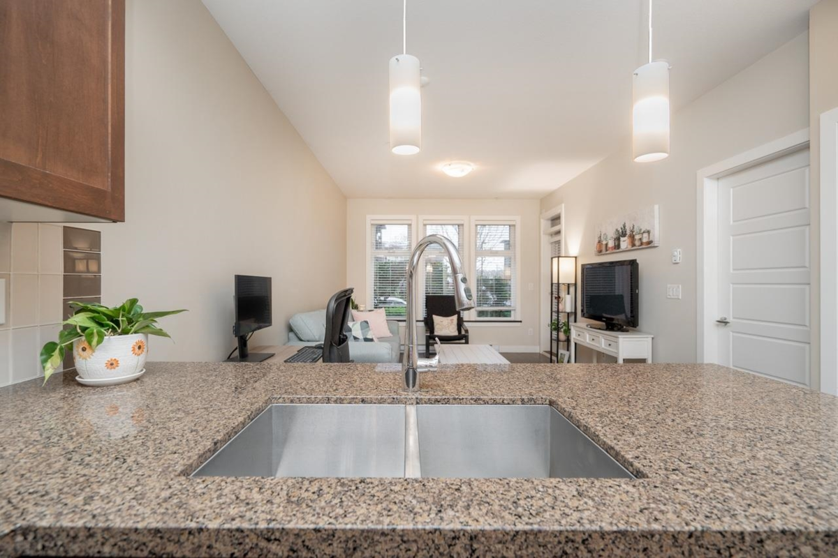 Walk-In Closet Photo of 114 20068 Fraser Highway, Langley, BC