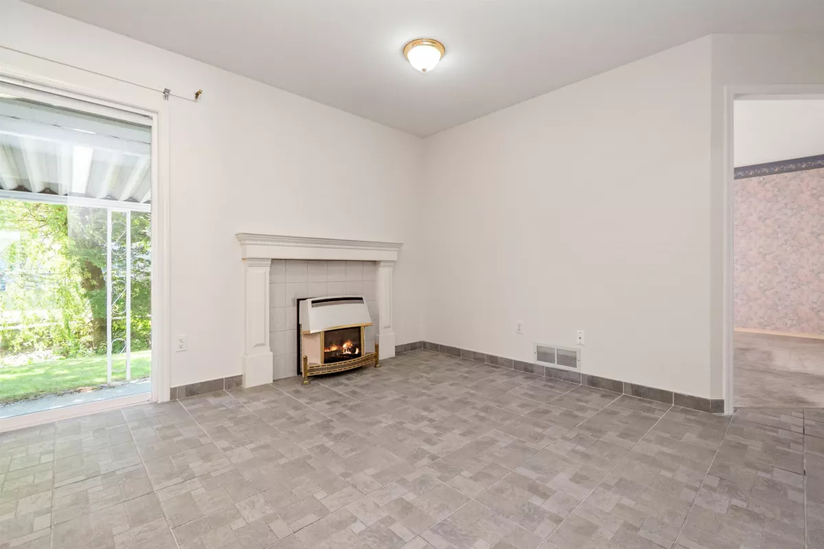 Bedroom 2 Photo of 37 45175 Wells Road, Chilliwack, BC