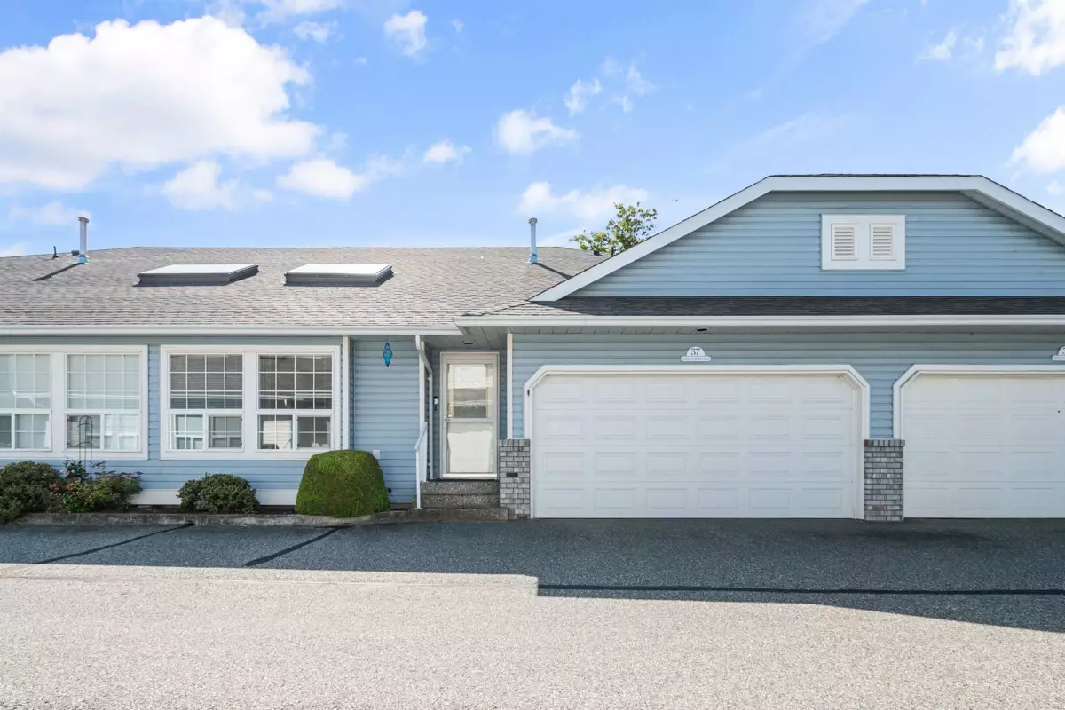 Outdoor Deck Photo of 37 45175 Wells Road, Chilliwack, BC