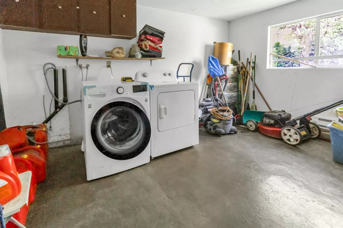 Front Yard Photo of 1609 Kent Avenue, Port Coquitlam, BC