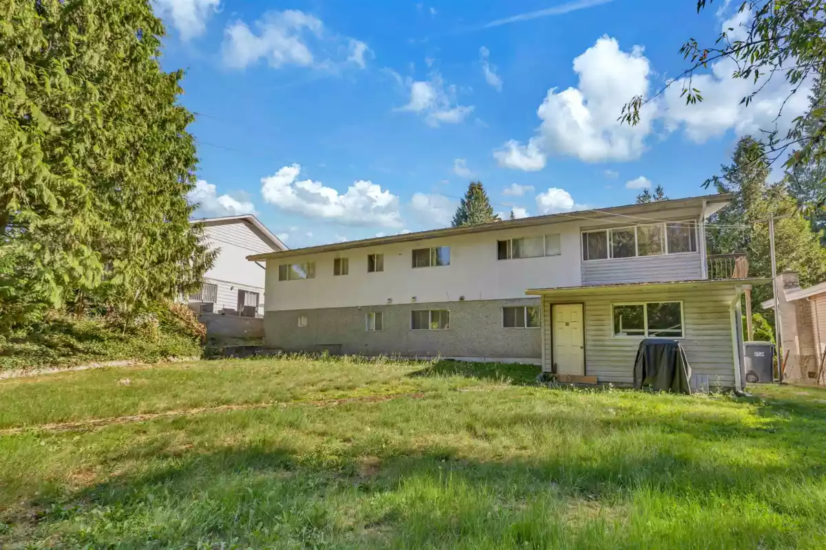 Garden / Landscaping Photo of 1609 Kent Avenue, Port Coquitlam, BC