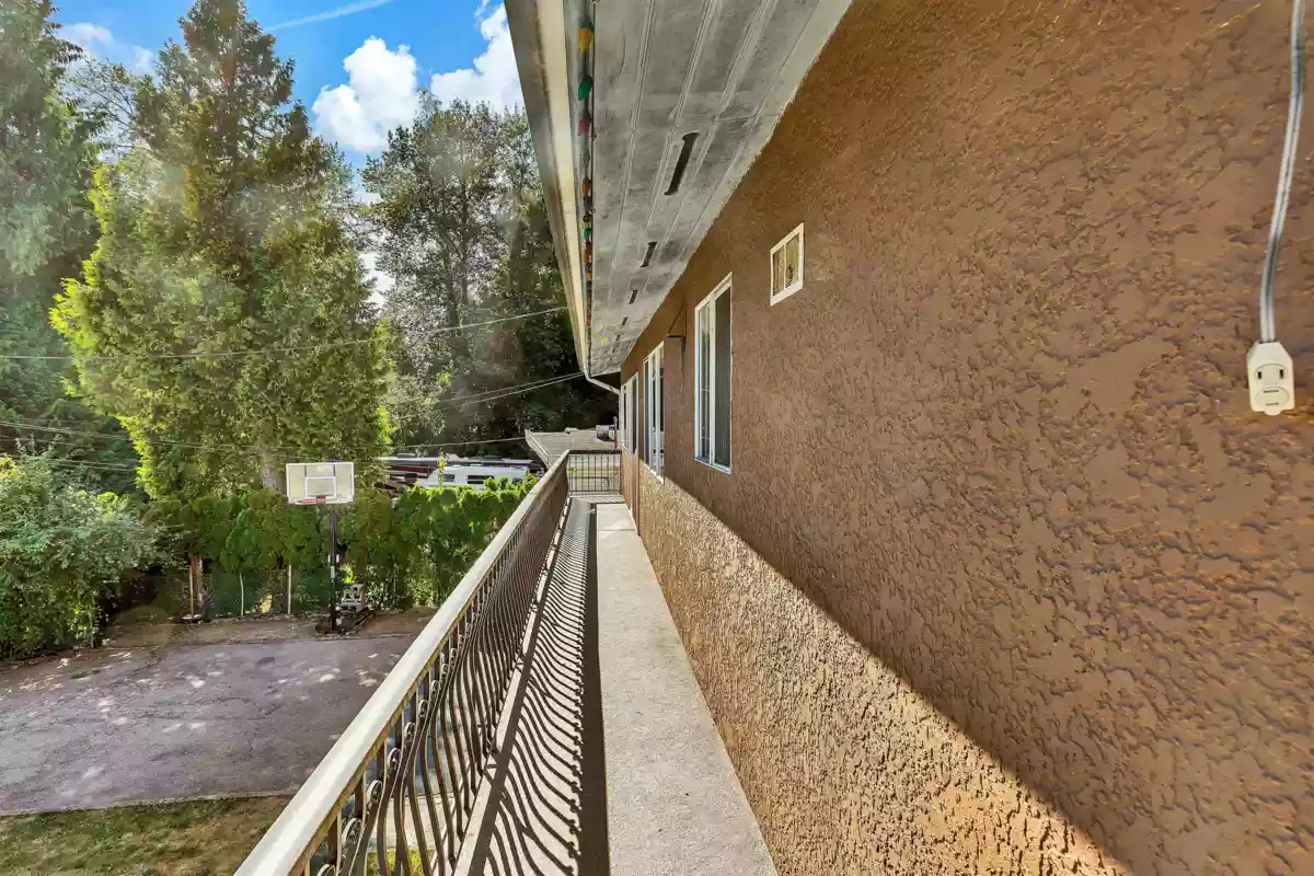 Primary Bathroom Photo of 1609 Kent Avenue, Port Coquitlam, BC