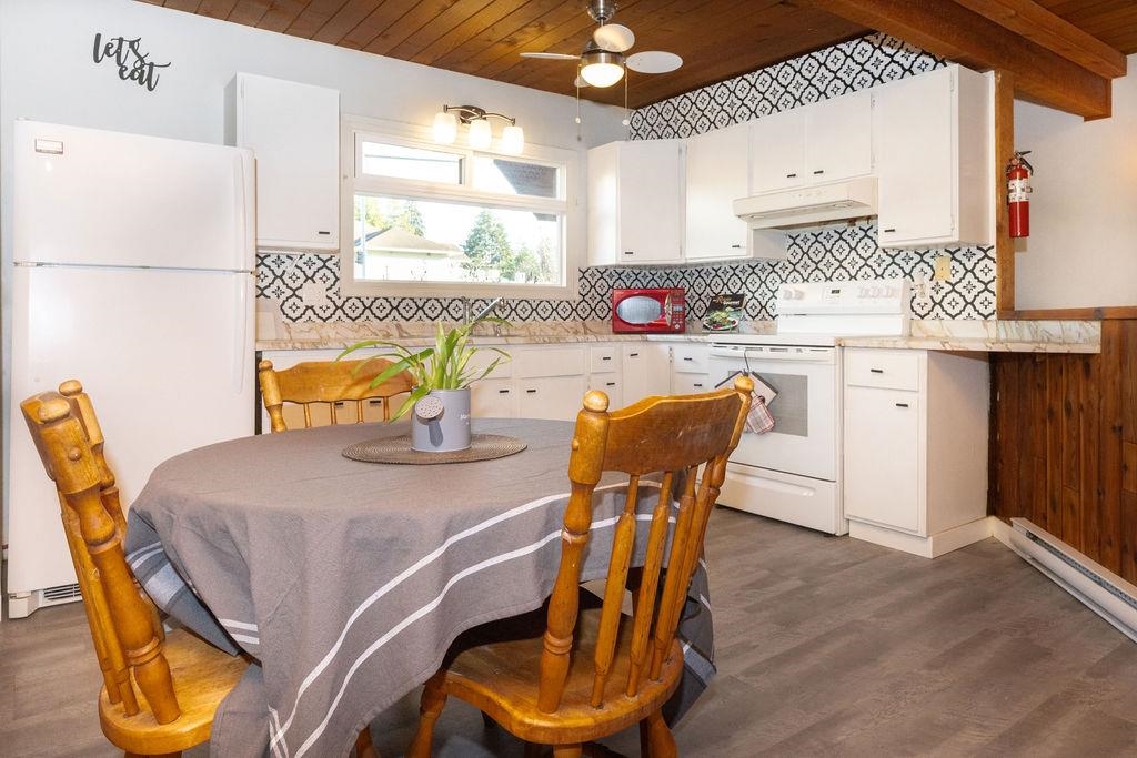 Bedroom 2 Photo of 5613 Trail Avenue, Sechelt, BC