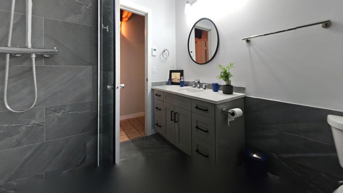 Swimming Pool Photo of 5613 Trail Avenue, Sechelt, BC