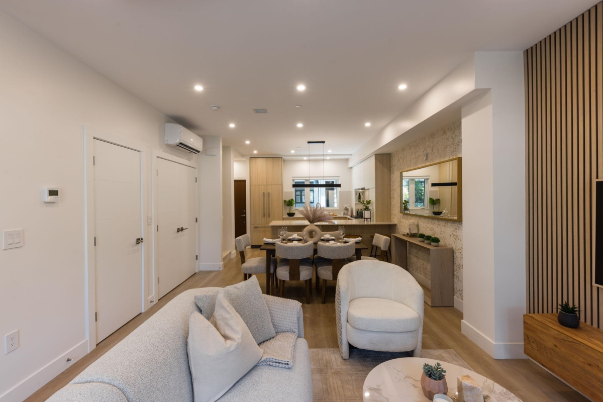 Dining Area Photo of 108 342 Mountain Highway, North Vancouver, BC