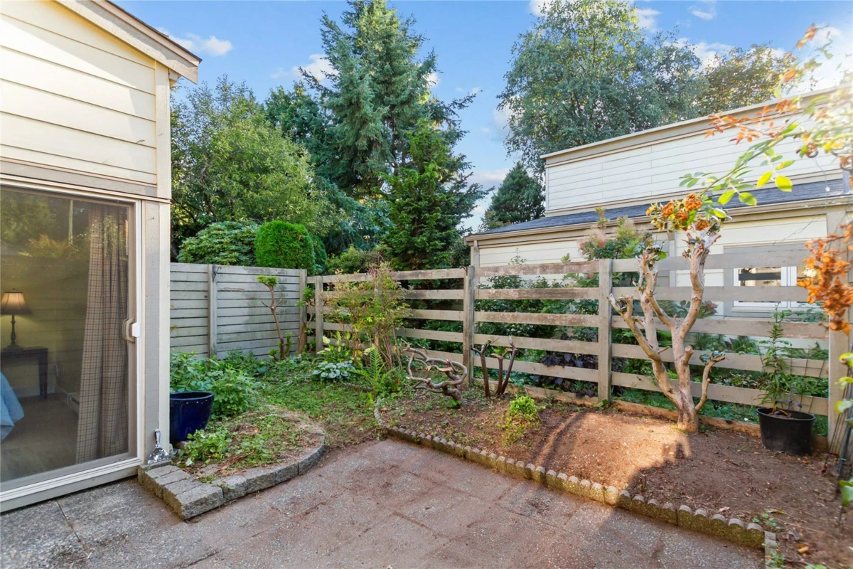 Kitchen Island Photo of 7361 Liard Place, Vancouver, BC