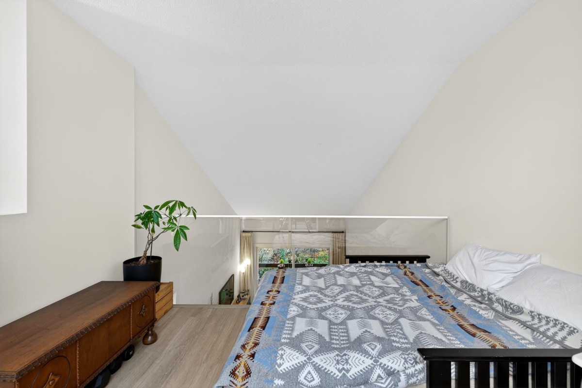 Entry Foyer Photo of 314 1429 E 4th Avenue, Vancouver, BC