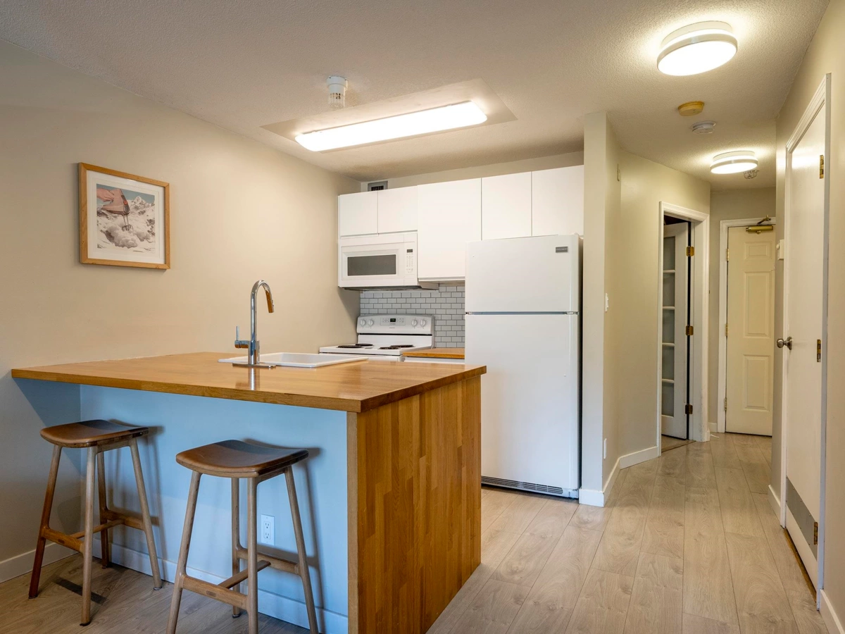 Kitchen Island Photo of 330 4350 Lorimer Road, Whistler, BC