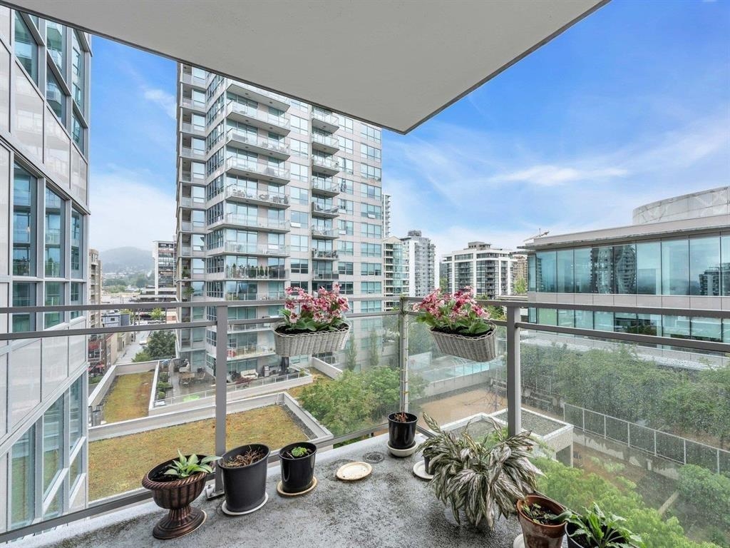 Powder Room Photo of 602 112 E 13th Street, North Vancouver, BC