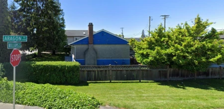 Living Room Photo of 10411 Williams Road, Richmond, BC