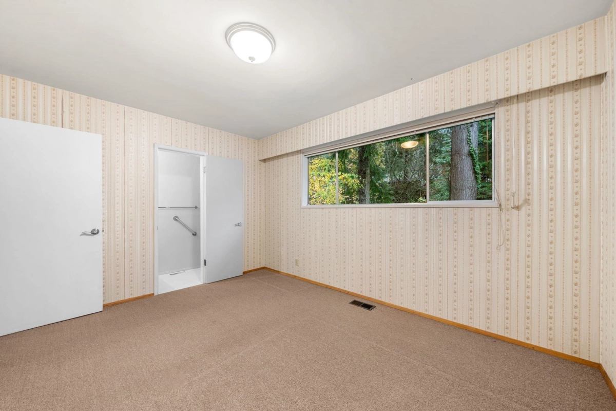 Bedroom 3 Photo of 2086 Tompkins Crescent, North Vancouver, BC