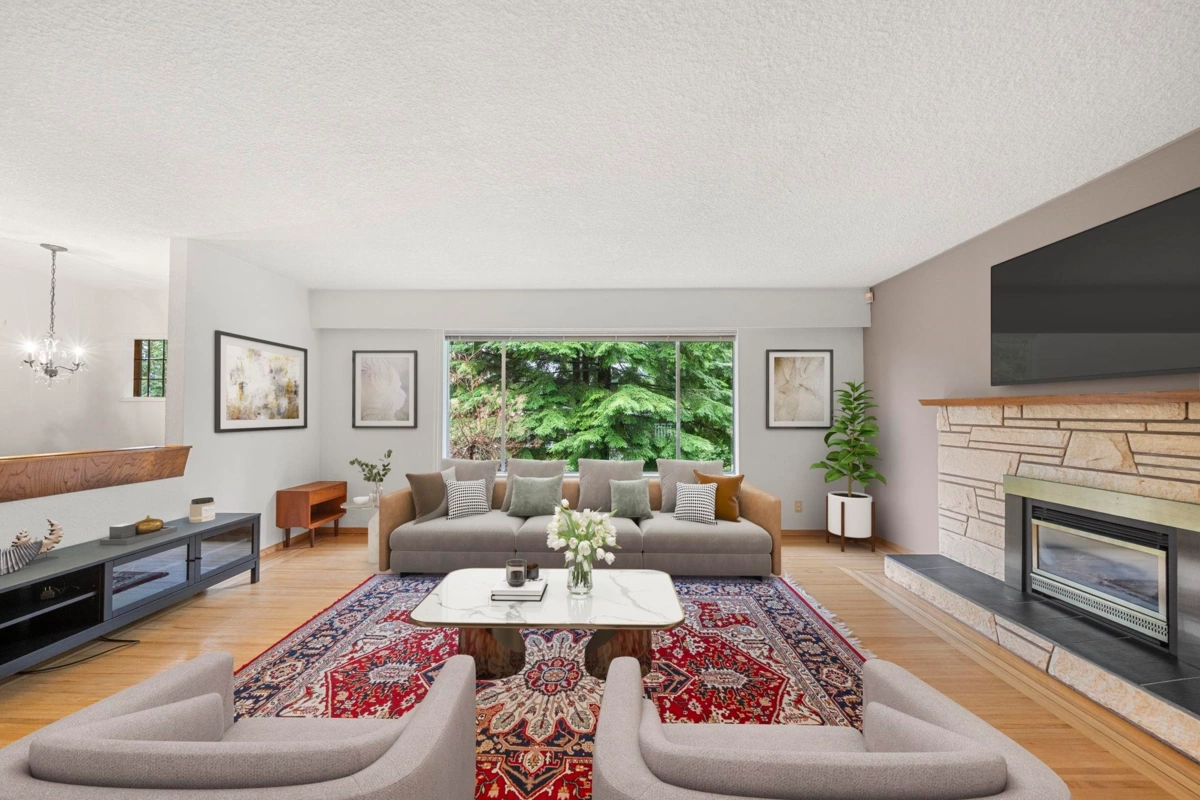 Kitchen Photo of 2086 Tompkins Crescent, North Vancouver, BC