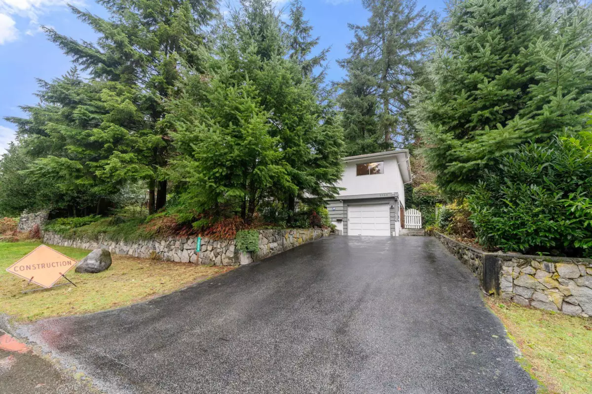 Outdoor Deck Photo of 2086 Tompkins Crescent, North Vancouver, BC
