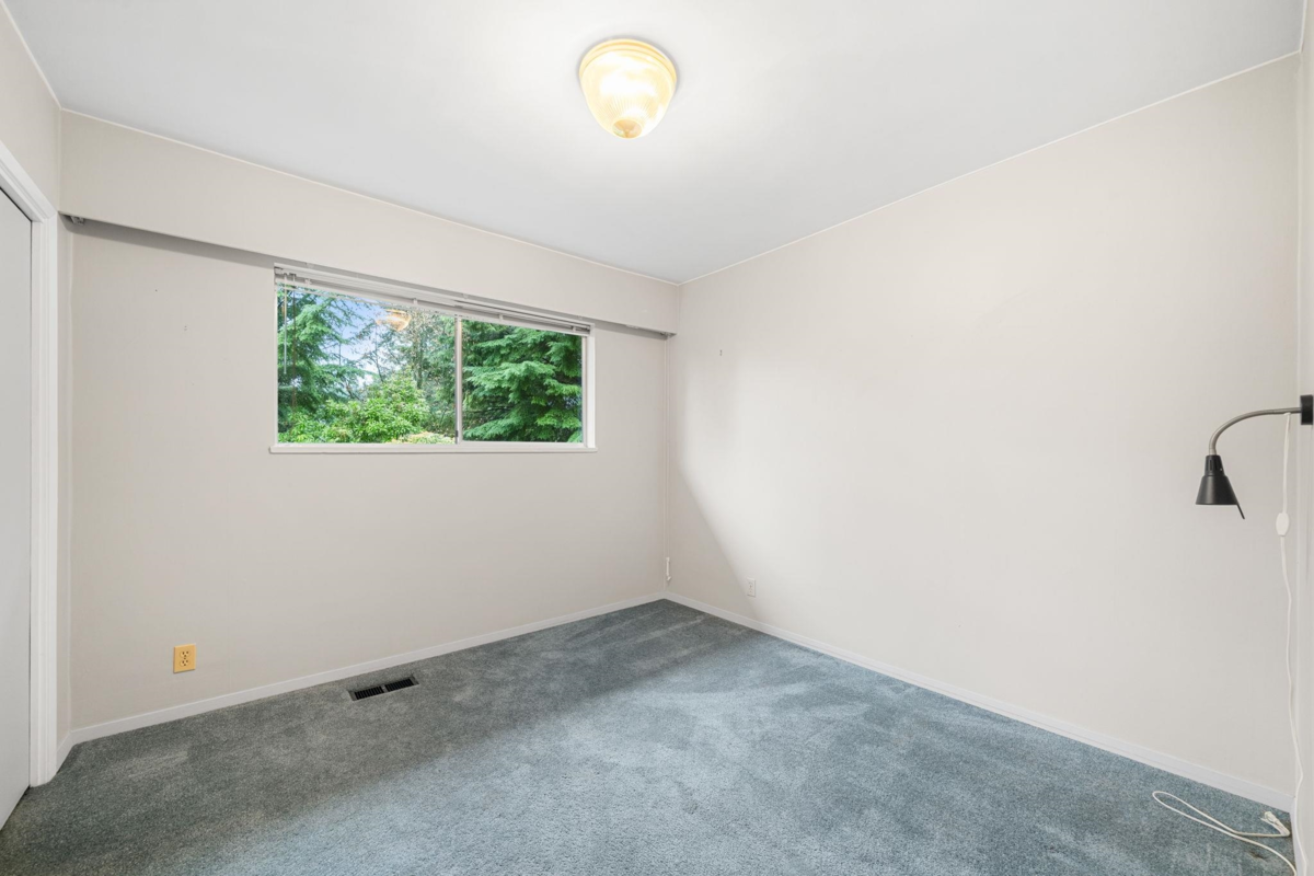 Powder Room Photo of 2086 Tompkins Crescent, North Vancouver, BC