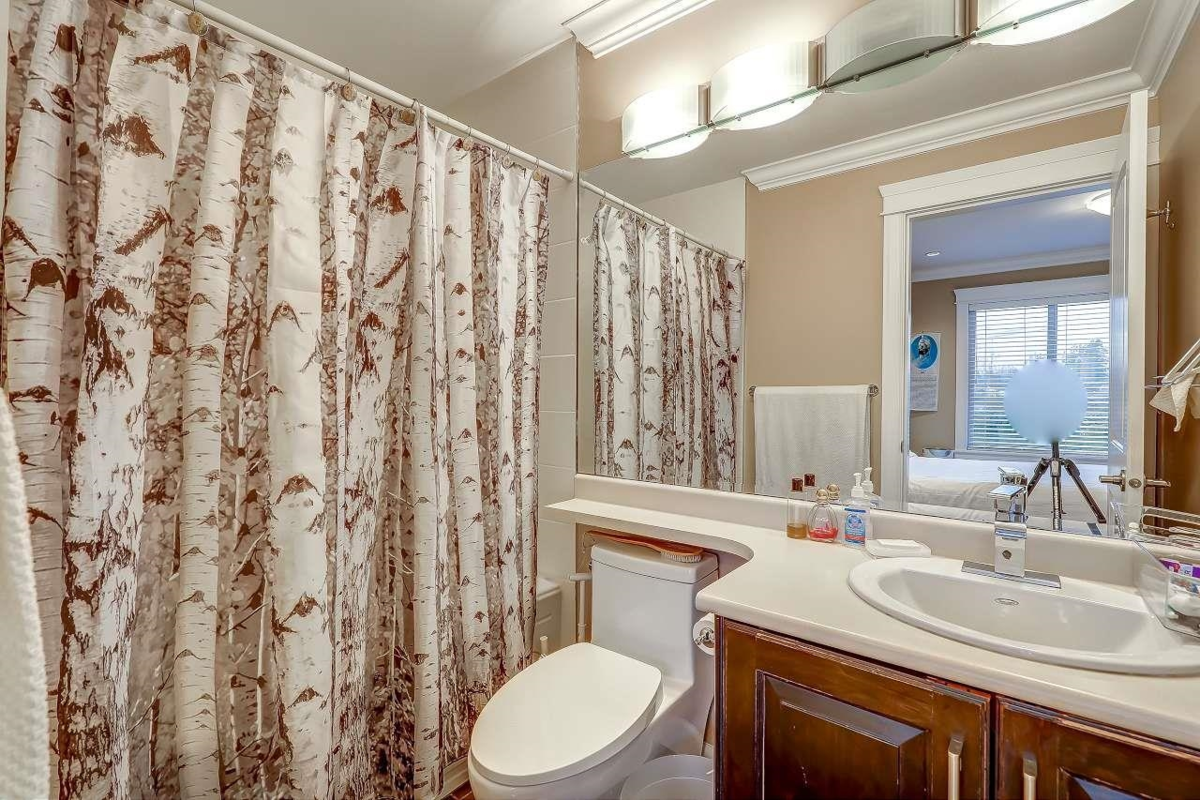 Outdoor Deck Photo of 8415 184 Street, Surrey, BC