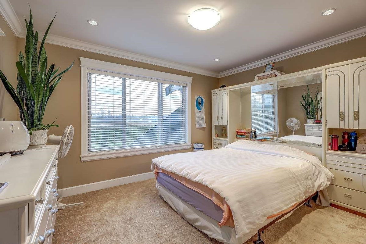 Staircase Photo of 8415 184 Street, Surrey, BC