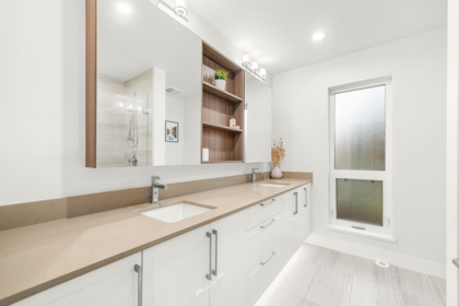 Guest Bathroom Photo of 28 70 Seaview Drive, Port Moody, BC