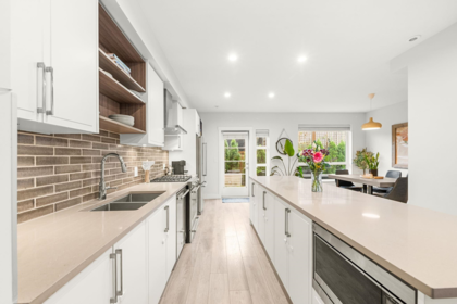 Kitchen Photo of 28 70 Seaview Drive, Port Moody, BC