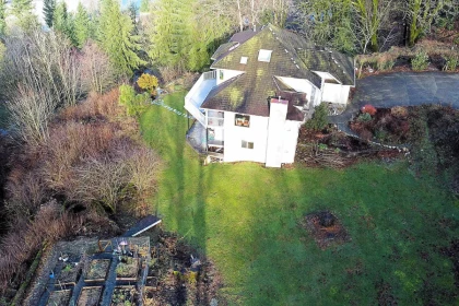 Hot Tub / Spa Photo of 8439 Grand View Drive, Chilliwack, BC