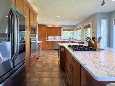 Primary Bedroom Photo of 8439 Grand View Drive, Chilliwack, BC