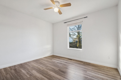 Powder Room Photo of 9365 210 Street, Langley, BC