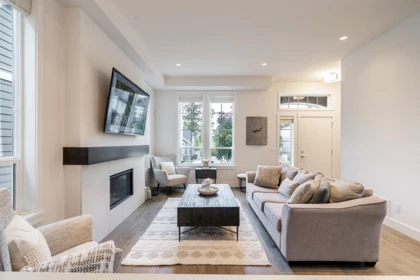 2136 164a Street, Surrey, BC, Surrey — Single Family Residence for sale