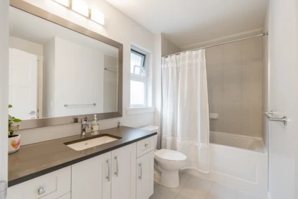 Entry Foyer Photo of 2136 164a Street, Surrey, BC