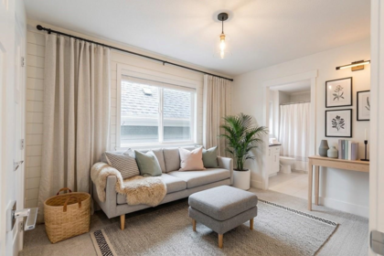 2136 164a Street, Surrey, BC, Grandview Surrey — 5 bed single family residence for sale