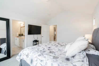 Powder Room Photo of 2136 164a Street, Surrey, BC