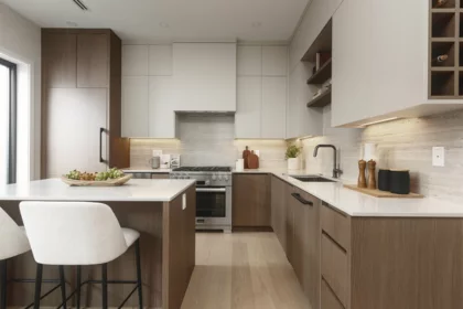 Kitchen Island Photo of 2 2635 W 12th Avenue, Vancouver, BC