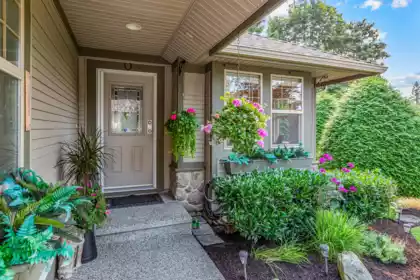 10 23281 Kanaka Way, Maple Ridge, BC