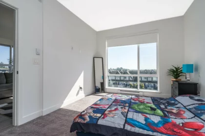 Hallway Photo of 414 18811 72 Avenue, Surrey, BC