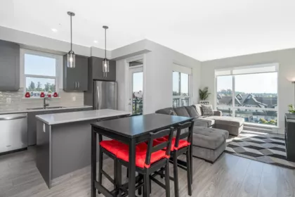 Kitchen Island Photo of 414 18811 72 Avenue, Surrey, BC