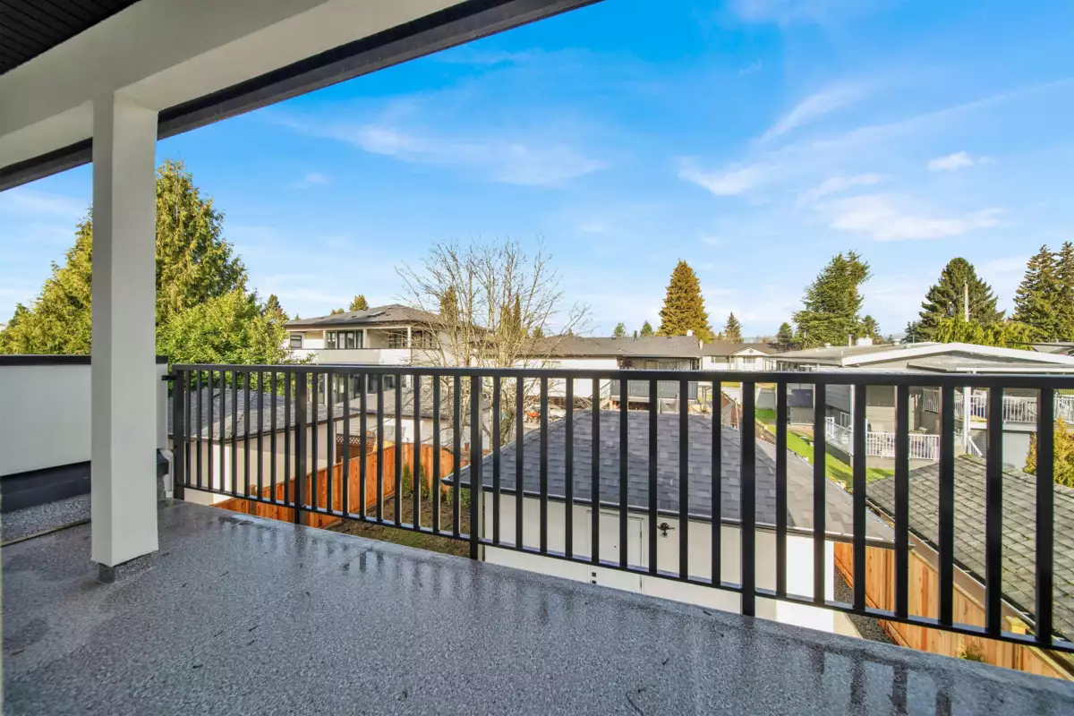 Mudroom Photo of 11785 82b Avenue, Delta, BC