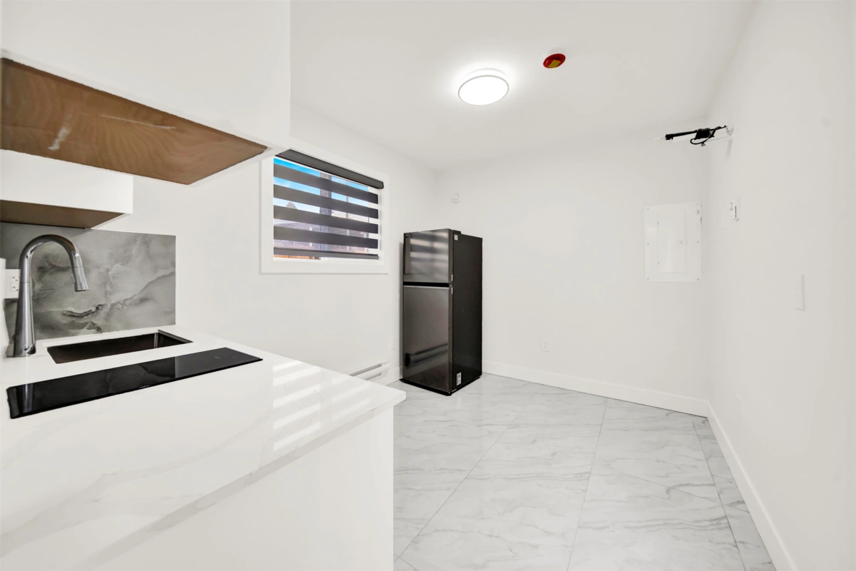 Outdoor Kitchen Photo of 11785 82b Avenue, Delta, BC