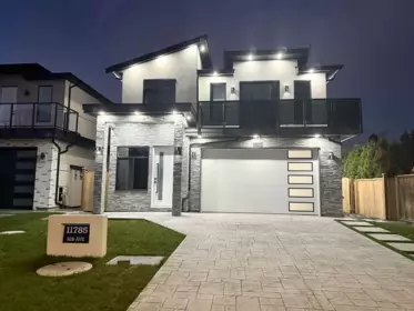 11785 82b Avenue, Delta, BC, Scottsdale — 8 bed single family residence for sale