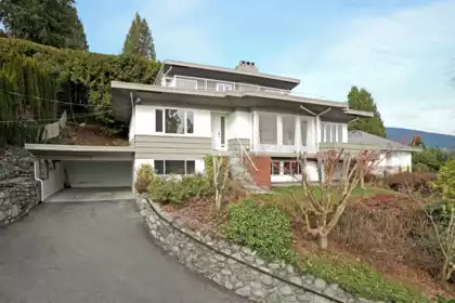 875 Esquimalt Avenue, West Vancouver, BC, West Vancouver — Single Family Residence for sale