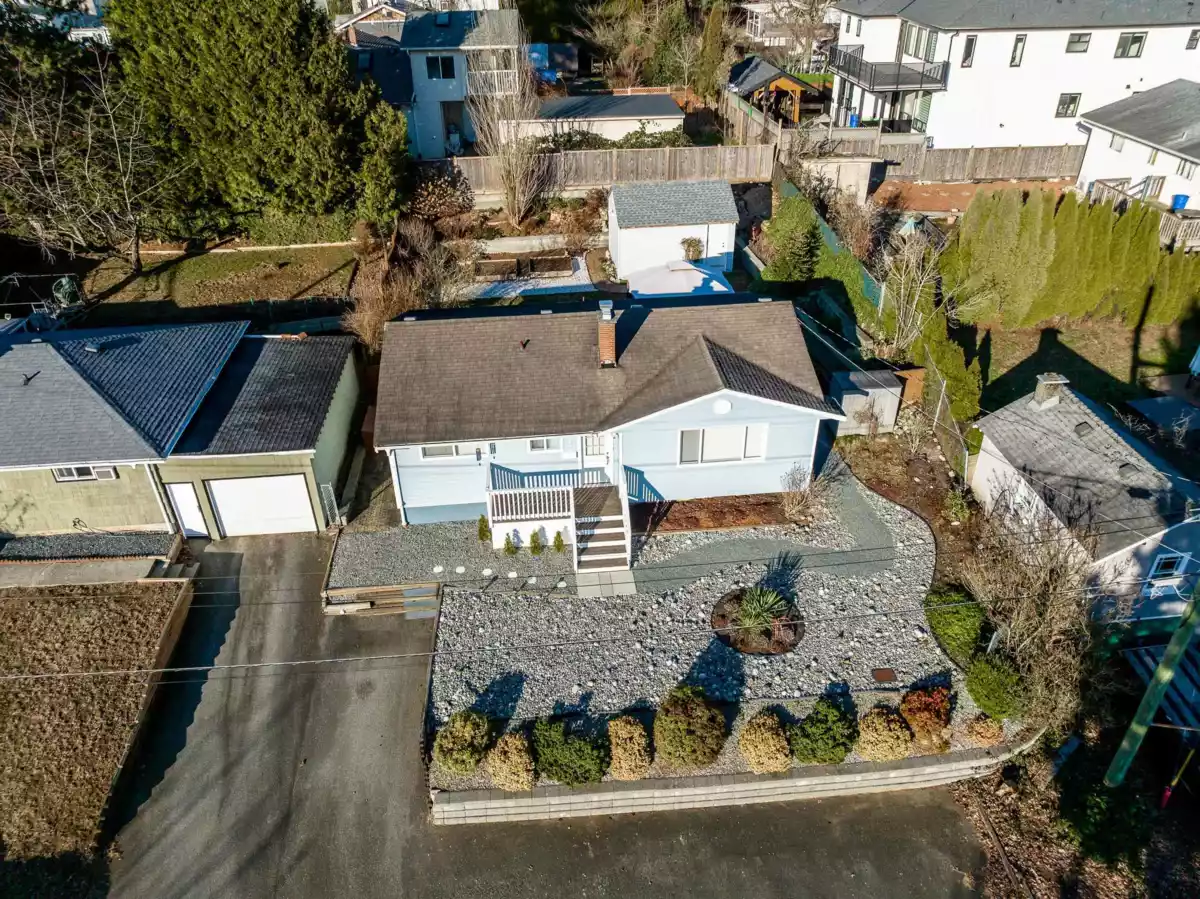 Dining Area Photo of 33469 5 Avenue, Mission, BC