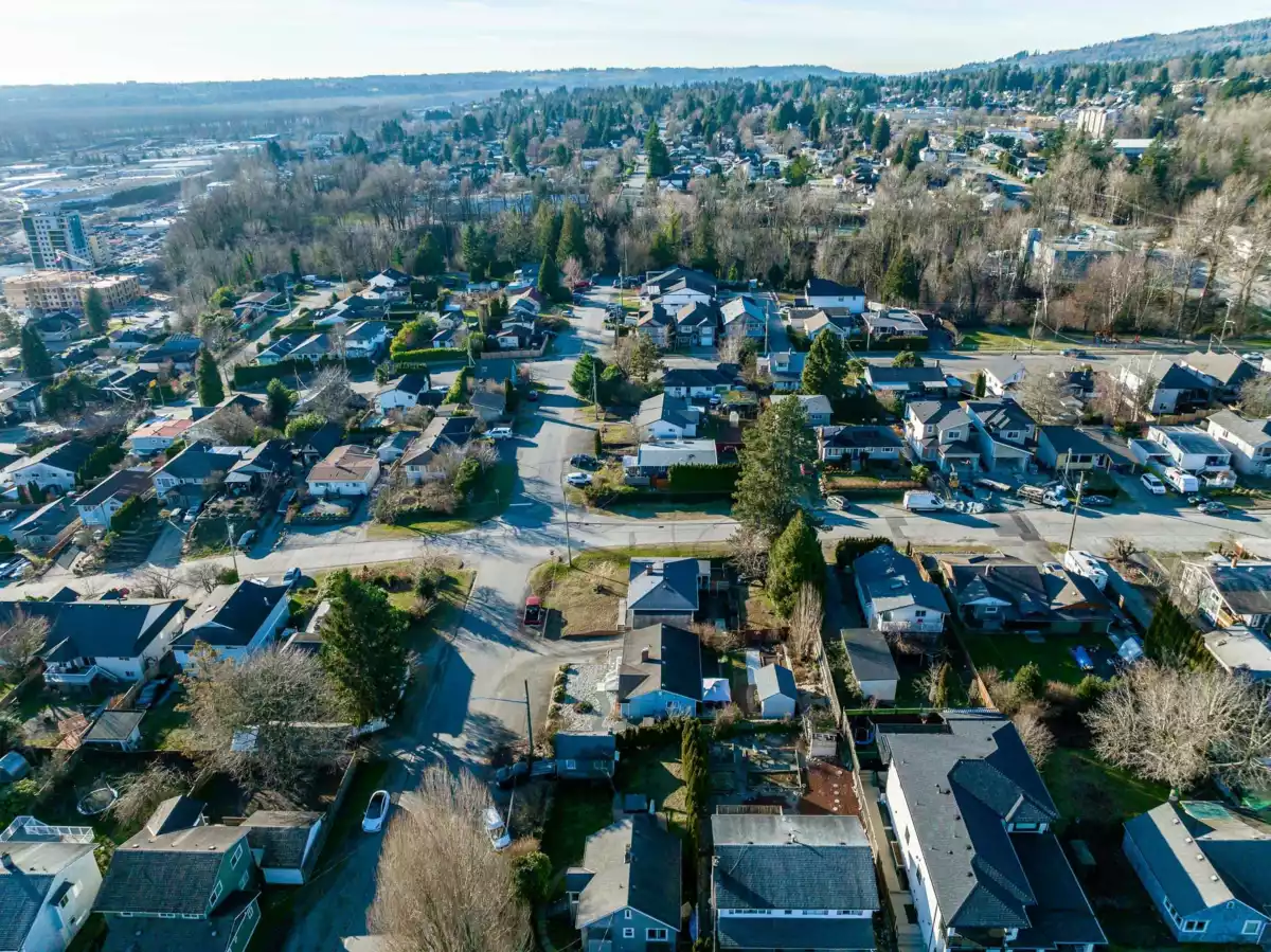 Kitchen Island Photo of 33469 5 Avenue, Mission, BC
