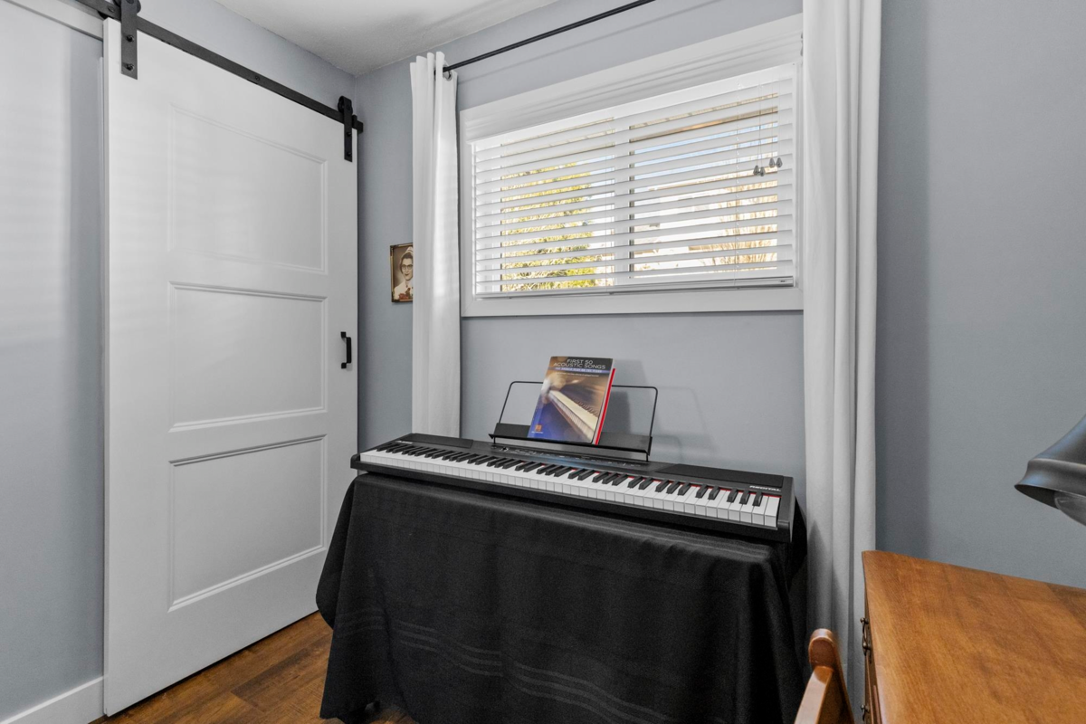 Outdoor Deck Photo of 33469 5 Avenue, Mission, BC