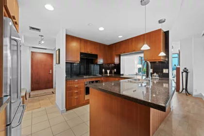 605 1680 Bayshore Drive, Vancouver, BC