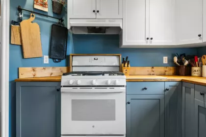 Kitchen Photo of 3 46906 Russell Road, Chilliwack, BC