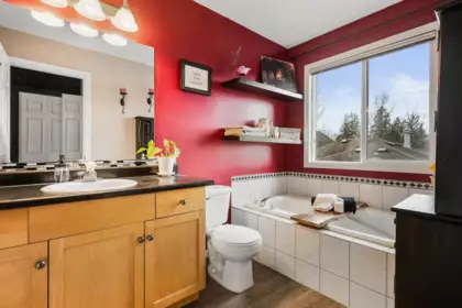 Laundry Room Photo of 3 46906 Russell Road, Chilliwack, BC