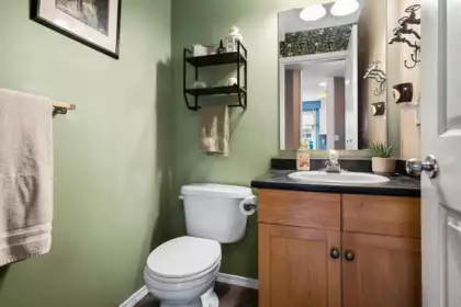 Powder Room Photo of 3 46906 Russell Road, Chilliwack, BC