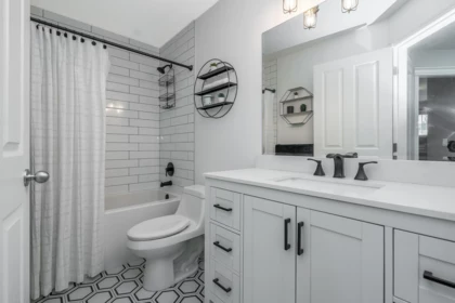 Hallway Photo of 21 32849 Egglestone Avenue, Mission, BC